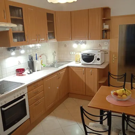 Family Apartment-csaladias Hangulat *